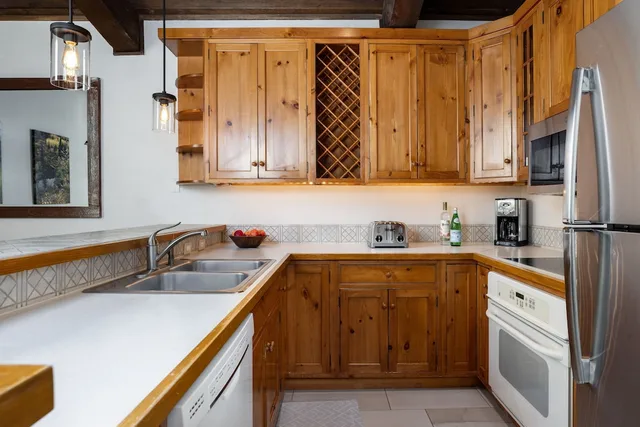 2 Bedrooms, Condo, Slope, King Bed, 3 Beds، Top of the Village - Destination Hotels & Resorts 4/4