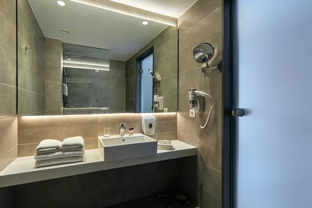 Superior, Double Bed, Shared Pool، Lambi Hotel 4/4