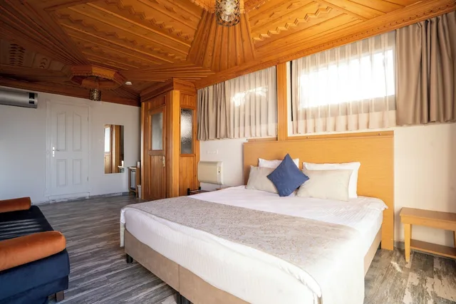 لوفت بانورامي بسرير كينج، Villa Marine Apart Hotel 1/3