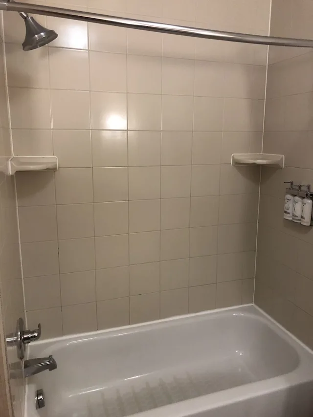 غرفة قياسية بسرير كينج مع أريكة، Holiday Inn Express Hotel And Suites Lansing Dimondale 7/8