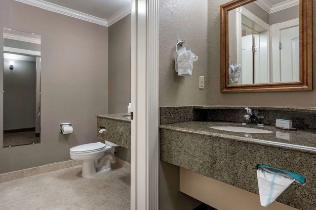 غرفة بسرير كينج، Hampton Inn Ukiah CA 5/6