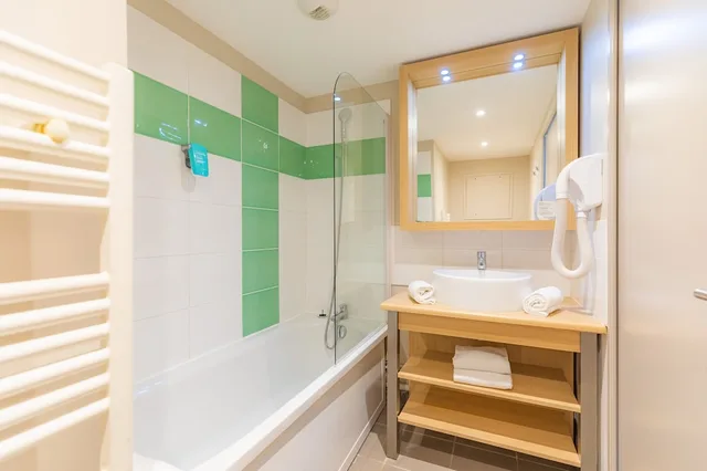 1 Bedroom, Apartment, Double Bed, Sofa, Appart city Confort Montpellier Millenaire 5/6