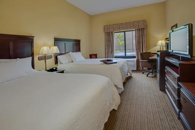 غرفة بسريرين كوين لذوي الإعاقة، Hampton Inn Bennington 3/4