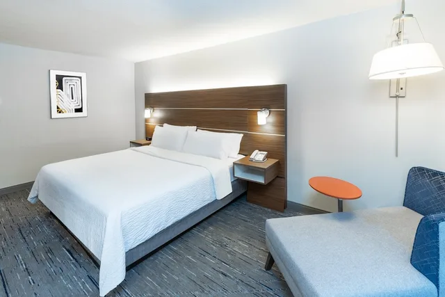 غرفة قياسية بسرير كينج، Holiday Inn Express El Paso-Central 3/4