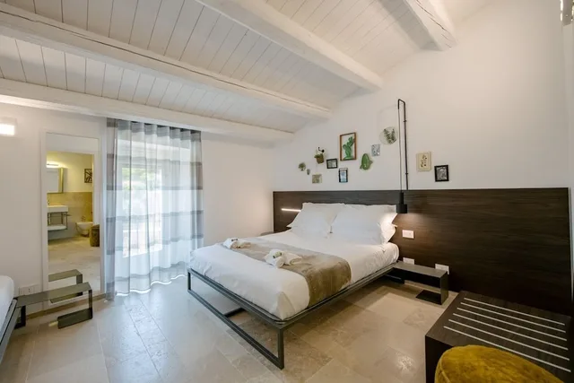 غرفة سوبيريور ثلاثية بسرير كوين وسرير فردي، Ibla Rooms 1/4