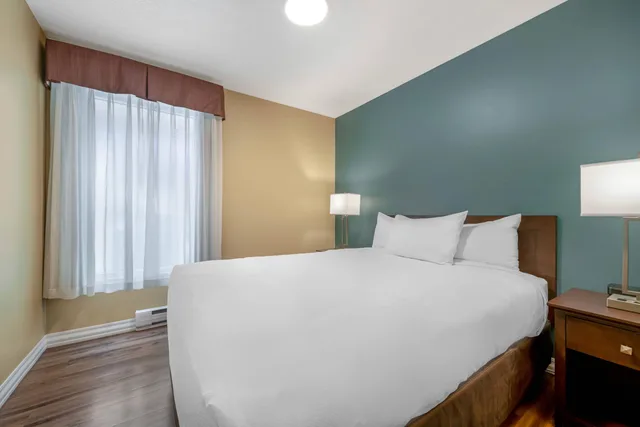 جناح بسريرين كوين، Econo Lodge Inn & Suites Kelowna 3/5