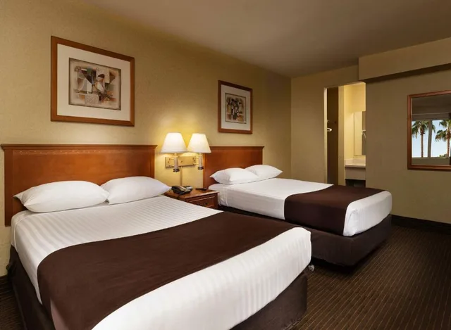 Room, 2 Beds, Arizona Charlies Boulder 4/4