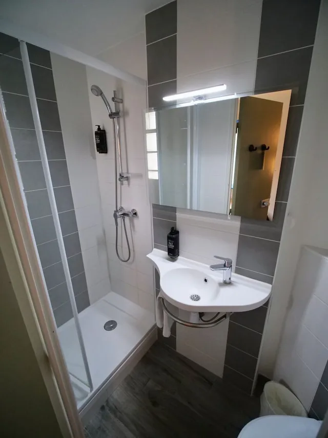 غرفة بسريرين منفصلين، Ibis Budget Blois Centre 10/10