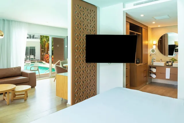 1 Bedroom, Swim Up, Suite, King Bed، The Fives Beach Hotel - A la Carte All Inclusive 2/4
