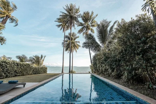 2 Bedroom Grand Beachfront Pool Villa، Barcelo Coconut Island 13/13