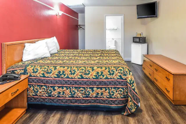 Sunset Motel، بومونا 12/26