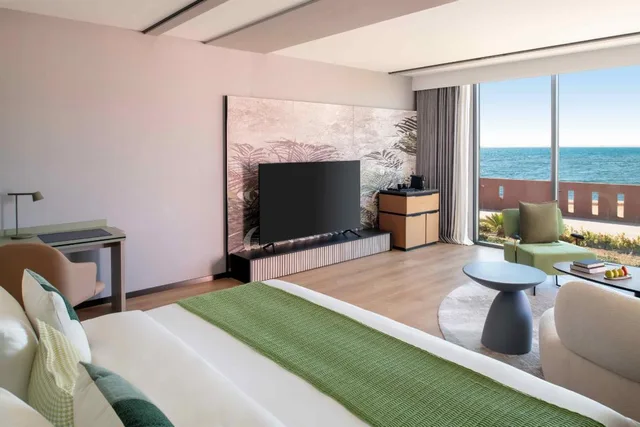 Standard Room, Royal L'azure Resort 6/8