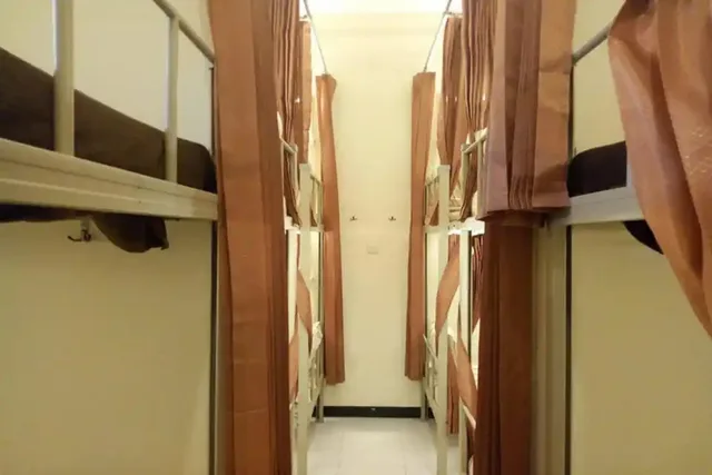 Bunkbed Room D Mixed Dormitory, Pondok Backpacker City Square 11/13