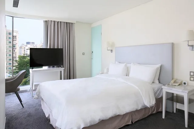 غرفة ركنية، Ambience Hotel 3/7