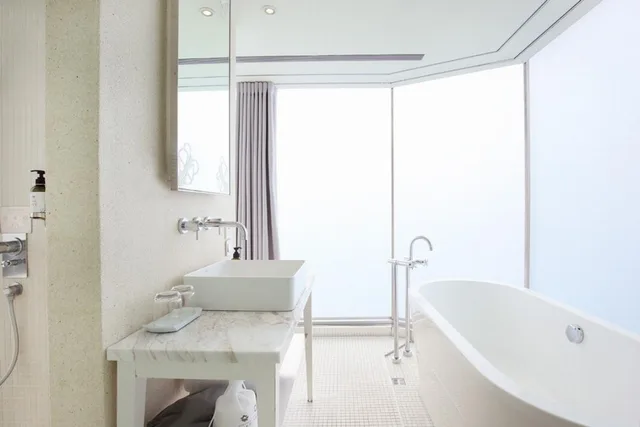 Deluxe Room with City View, Ambience Hotel 4/15