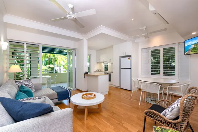 غرفة قياسية بإطلالة على المسبح بغرفتي نوم، Verandahs Port Douglas 4/6