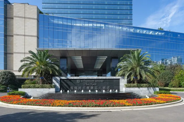 Wyndham Grand Plaza Royale Ever Bright Changxing، Huzhou 2/30