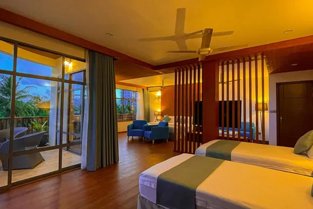 Araamu Holidays and Spa، Male 13/60