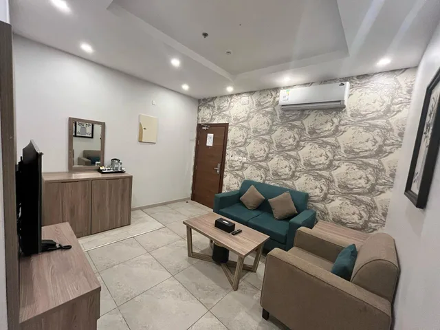 Executive Suite, Tu Jardin Al Harmain Jeddah 4/7