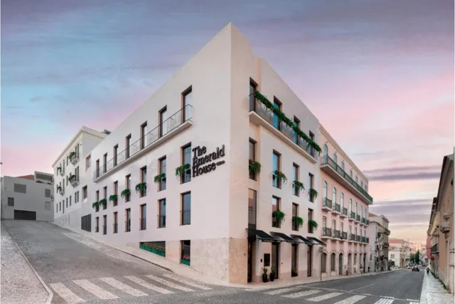 The Emerald House Lisbon Curio Collection by Hilton، Alcantara، Belem 1/41