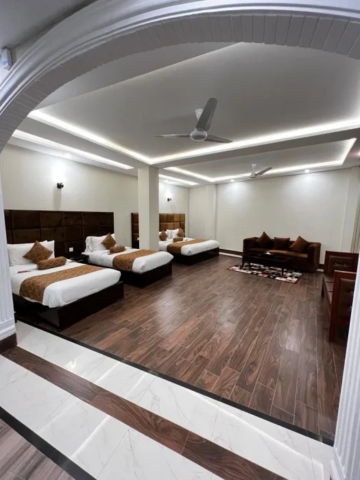غرفة تنفيذية، Hotel One Swat 1/1