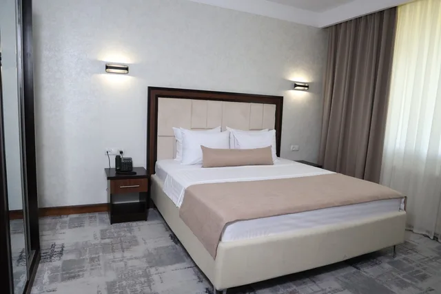 غرفة قياسية بسرير كينج، Green Park Hotel 3/5