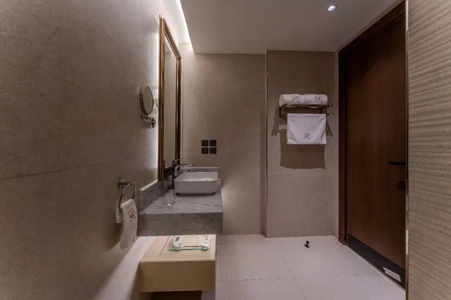 غرفة قياسية بسرير كينج، فندق ليلك بارك(Lilac Park Neom Highway Hotel Ex Lilac Park Hotel) 9/15