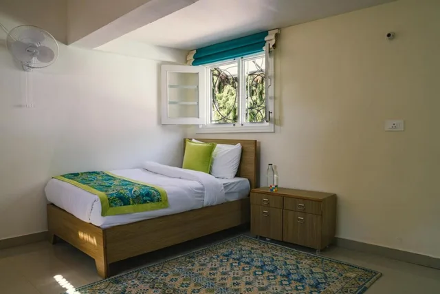 بنغل بـ4 غرف نوم، BluSalzz Villas - The Green Roof, Bhimtal - Uttarakhand by ZUZU 1/16