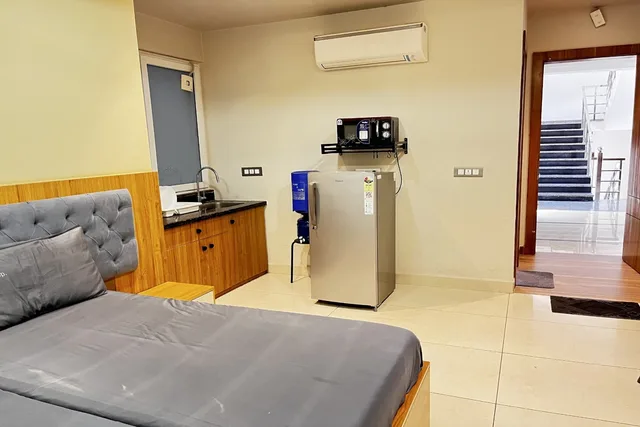 غرفة ديلوكس بشرفة، Wandr By Settl Medicity 11/24