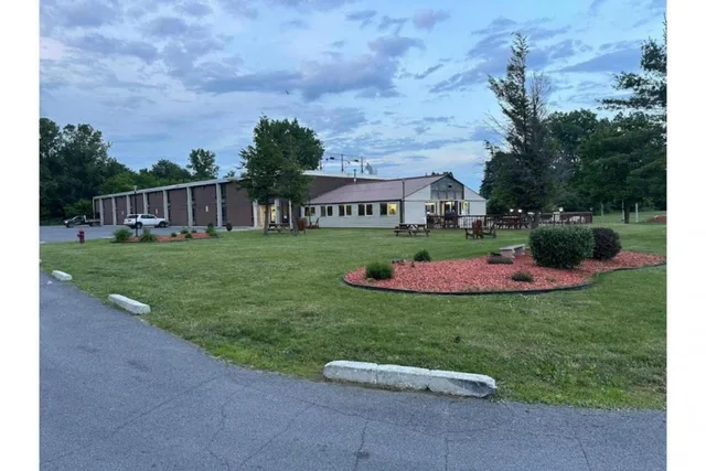 Continental Inn by OYO Watertown NY I-81، واتيرتاون 1/12