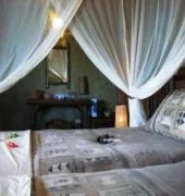 Kubu Safari Lodge، Acornhoek 6/21