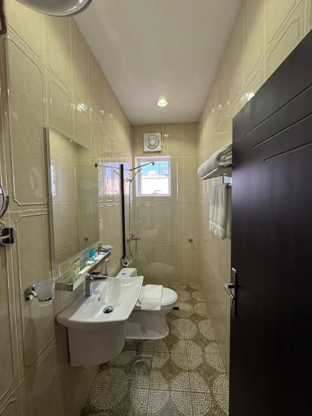 King Room Side View، Rose Land Hotel 2/6