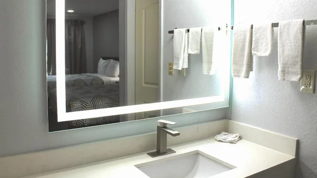 1 King Bed Mob Acc RI Shwr Nsmk Micfridge، Motel6 Mccomb Ms 5/16
