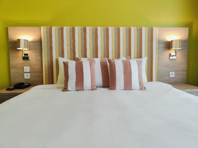 غرفة سوبيريور بشرفة، Pamela Hotel Cassis 6/29
