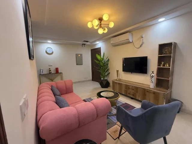 One Bedroom Apartment، The DownTown Apartments Gulberg 1/2