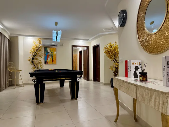 Pool Table Apartment، The DownTown Apartments Gulberg 1/1