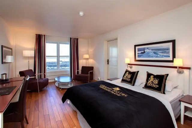 غرفة سوبيريور بإطلالة على البحر، Grand Hotel Asgardstrand 1/4