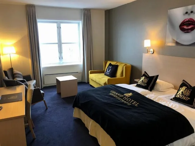 غرفة سوبيريور بإطلالة على البحر، Grand Hotel Asgardstrand 3/4
