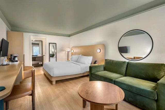 غرفة قياسية، voco Kissimmee Orlando by IHG 2/8